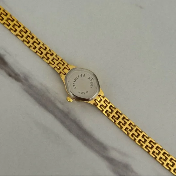 Super Cute Gold Women's Vintage style Watch Gift Stainless steel - Picture 5 of 6